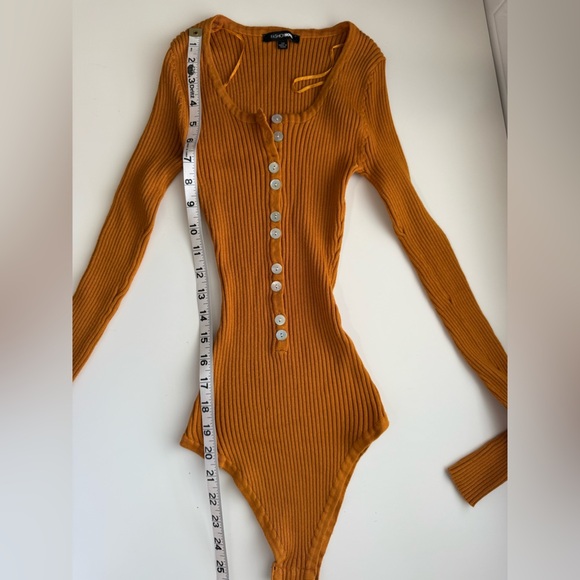 NWOT Fashion Nova Hazel Ribbed Mustard Bodysuit - Size XS - Picture 6 of 10